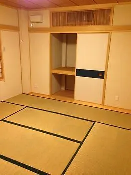Elm Share House Hotel Tokyo